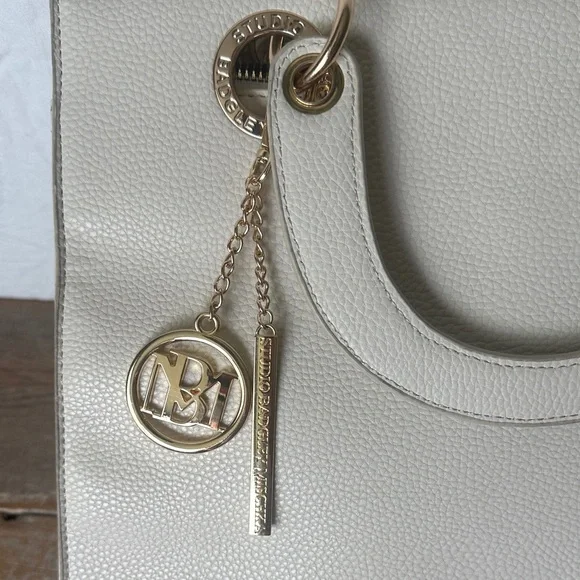 Badgley Mischka Cream Tote with Gold Details - Picture 6 of 9